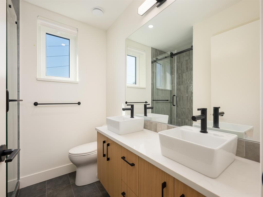 Listing Image for R3080390