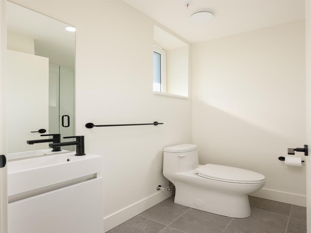 Listing Image for R3080390