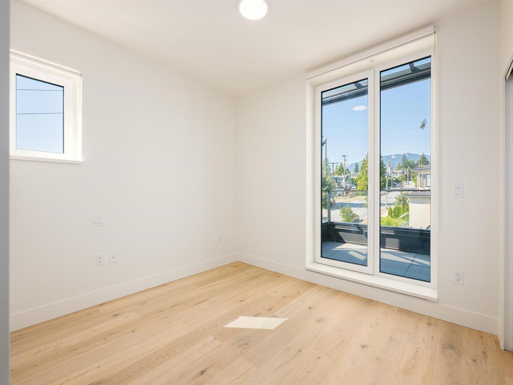 Listing Image for R3080390