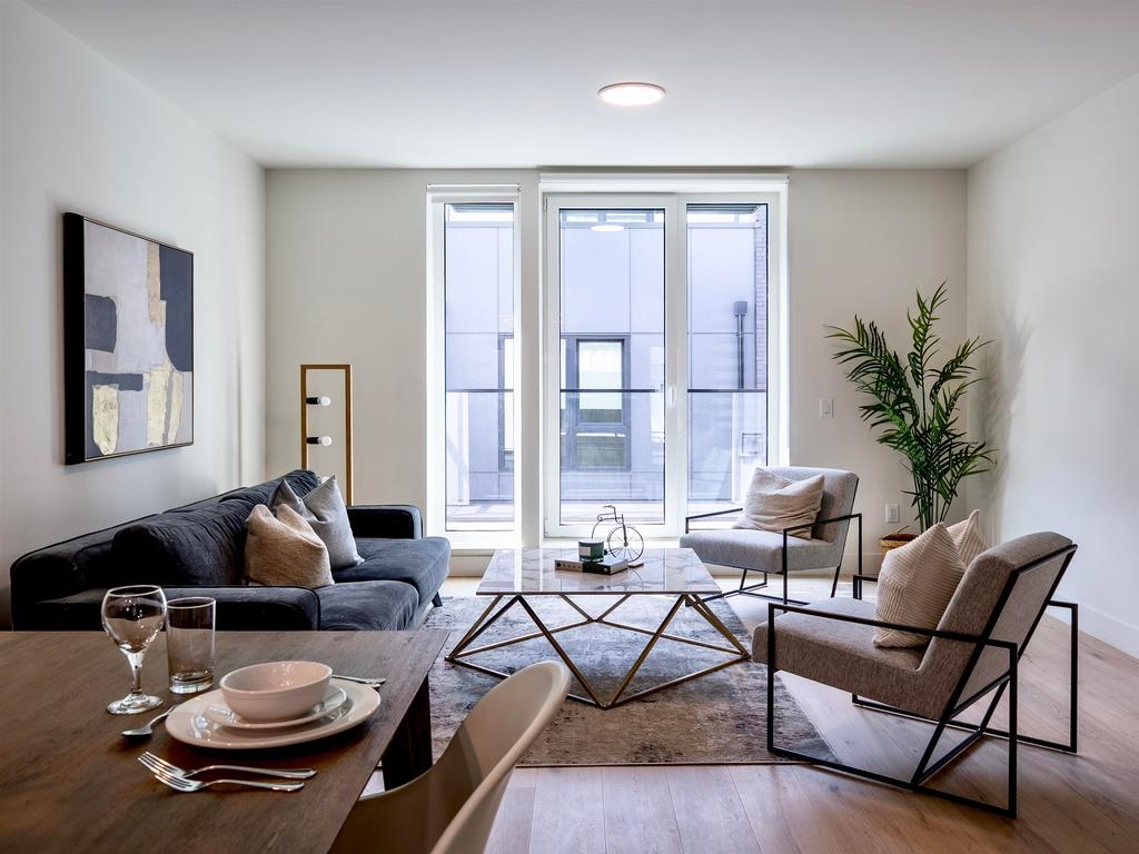 Listing Image for R3080395