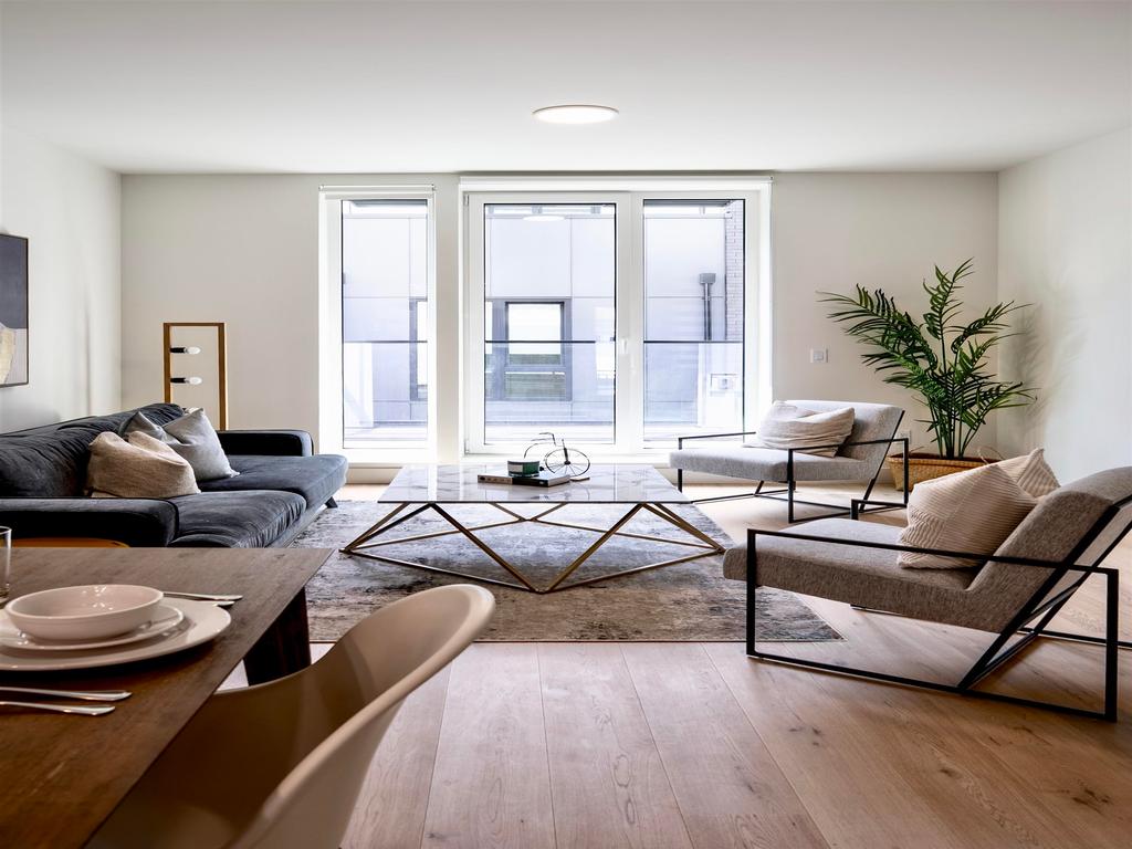 Listing Image for R3080395