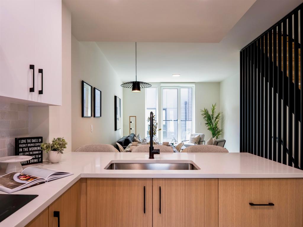 Listing Image for R3080395