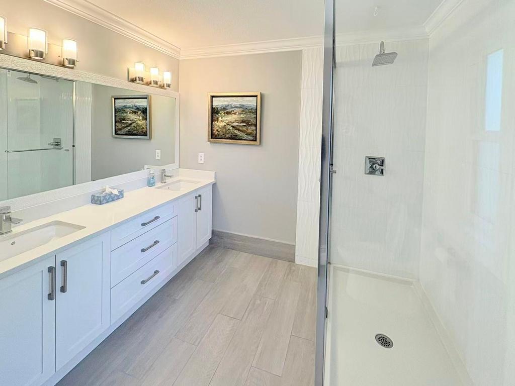 Listing Image for R3080396