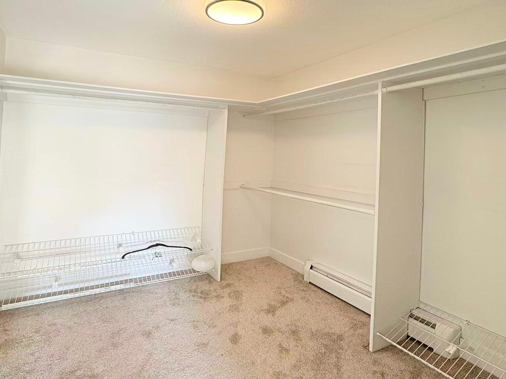 Listing Image for R3080396