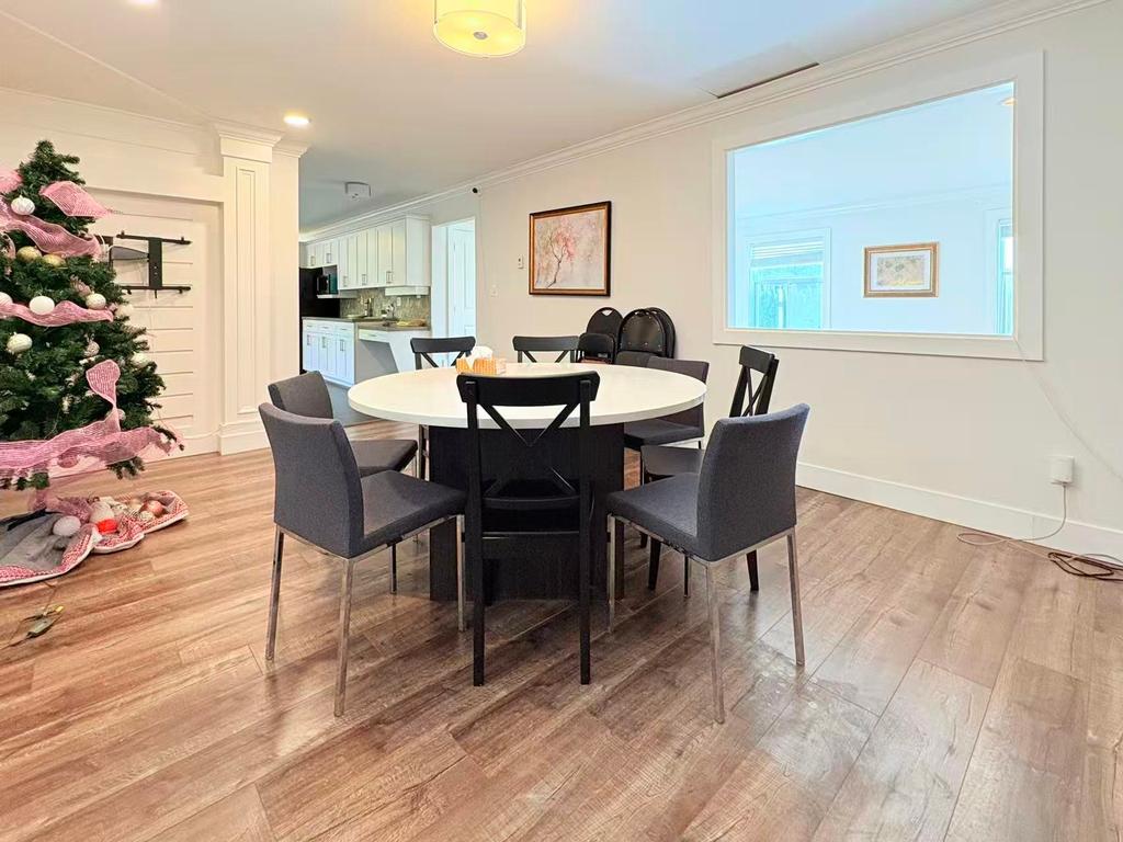 Listing Image for R3080396