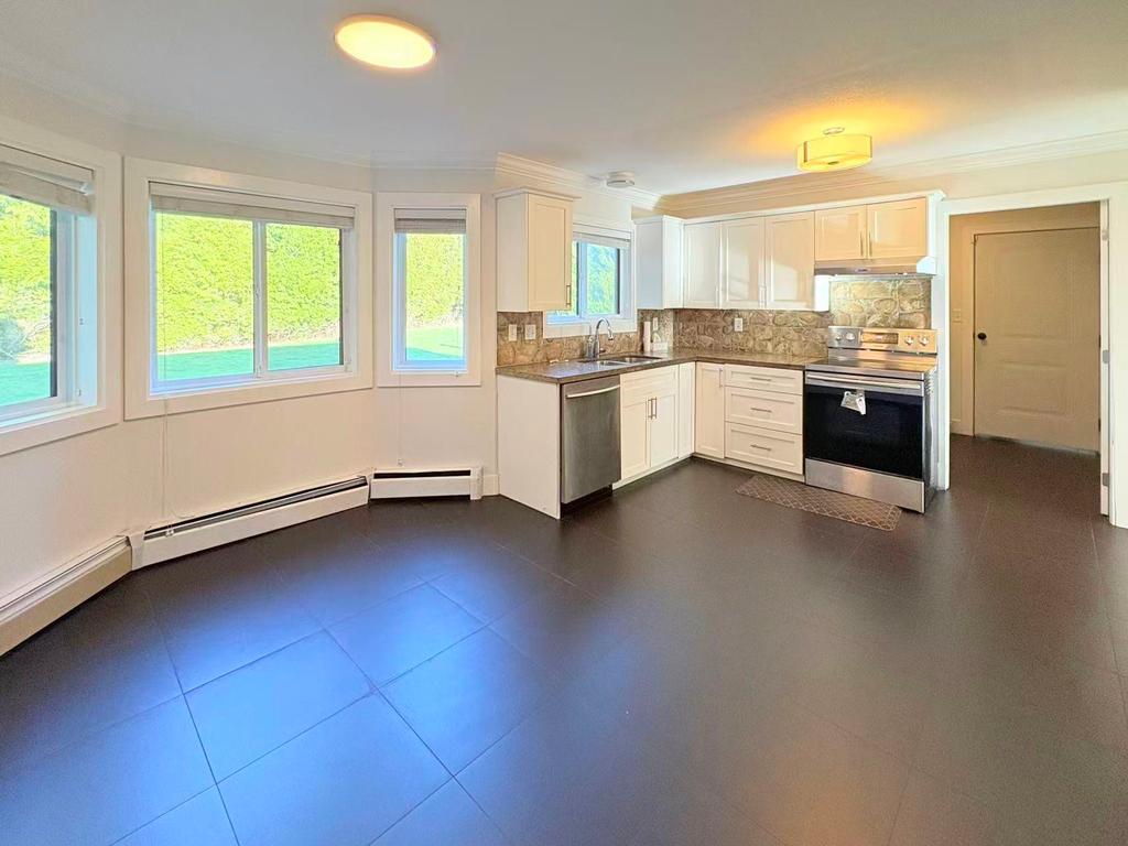 Listing Image for R3080396