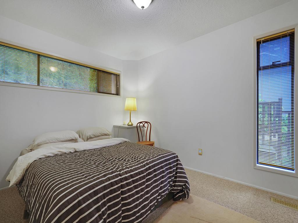 Listing Image for R3080397