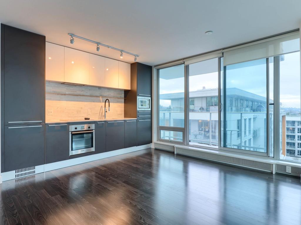 Listing Image for R3080400