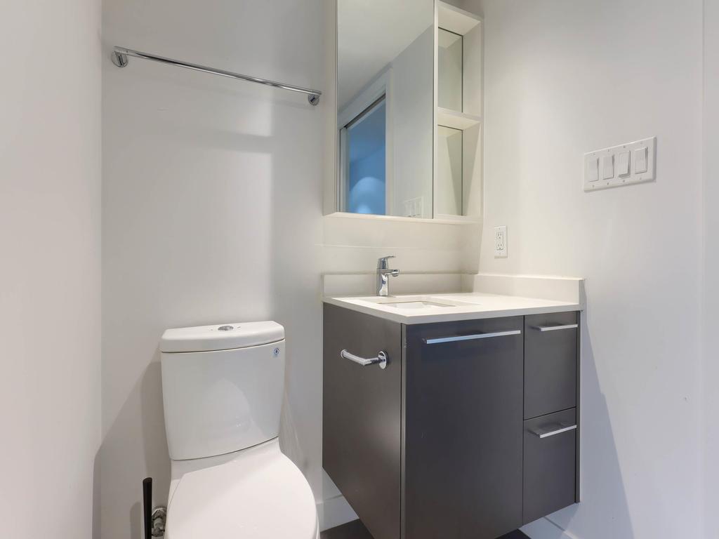 Listing Image for R3080400