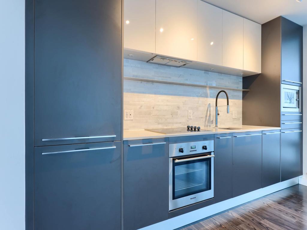 Listing Image for R3080400