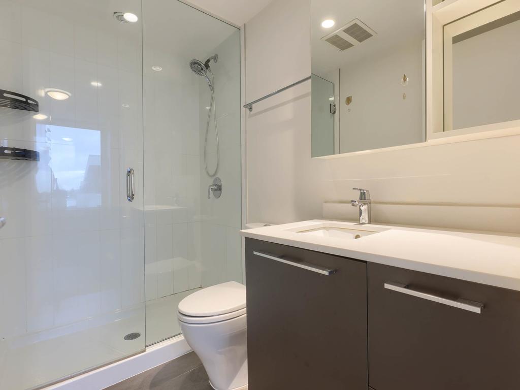 Listing Image for R3080400