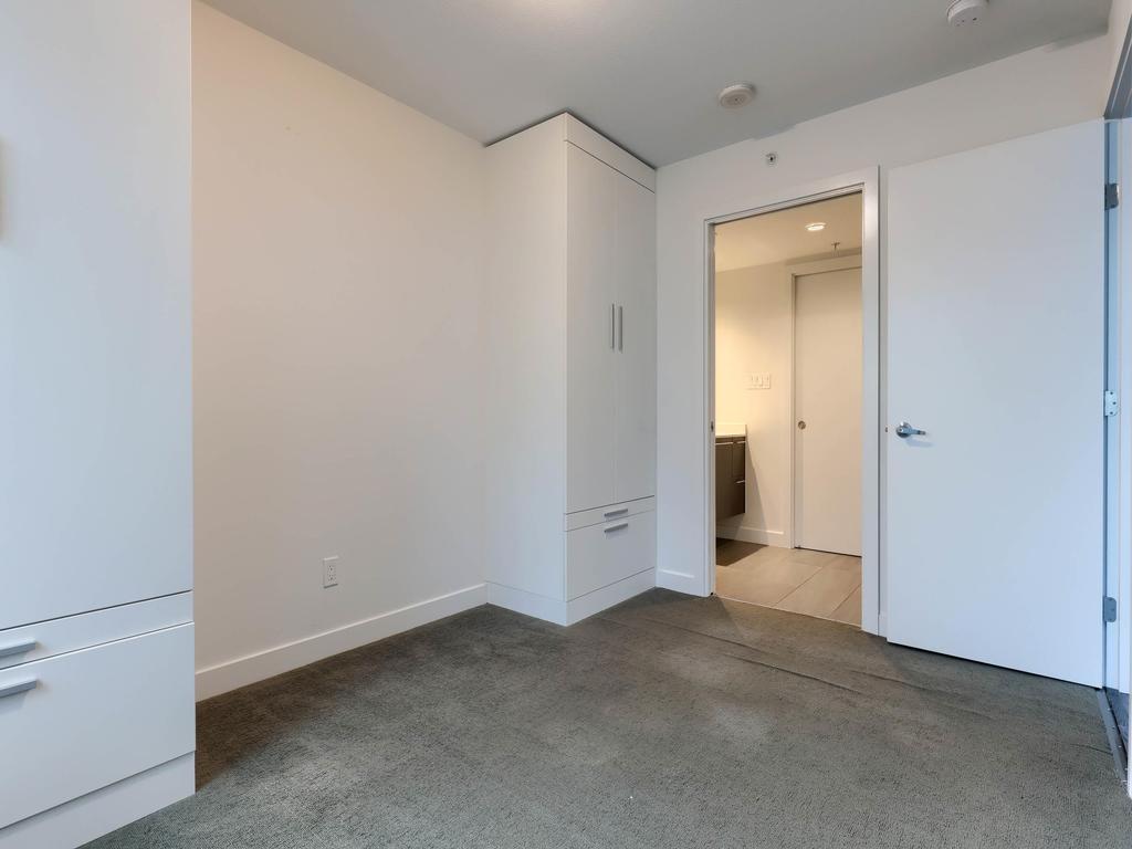 Listing Image for R3080400