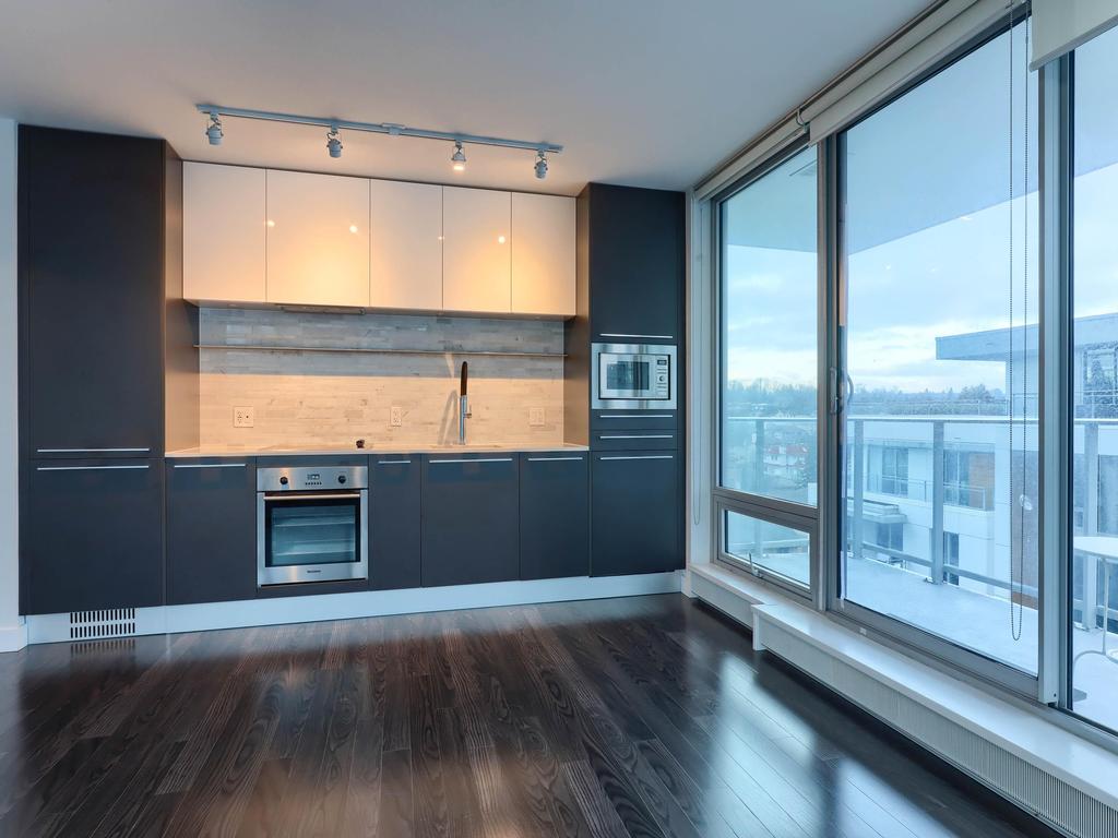 Listing Image for R3080400