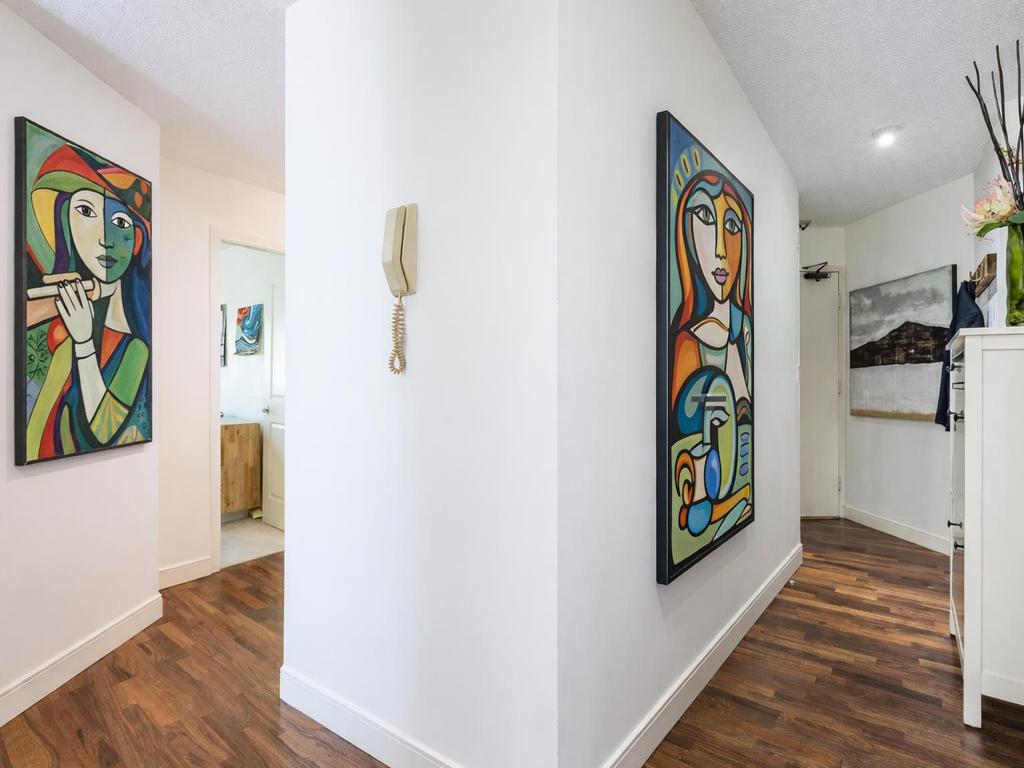 Listing Image for R3080406