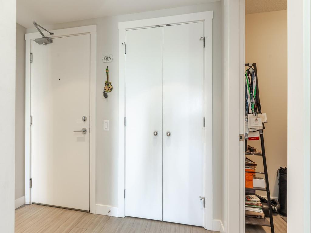 Listing Image for R3080419