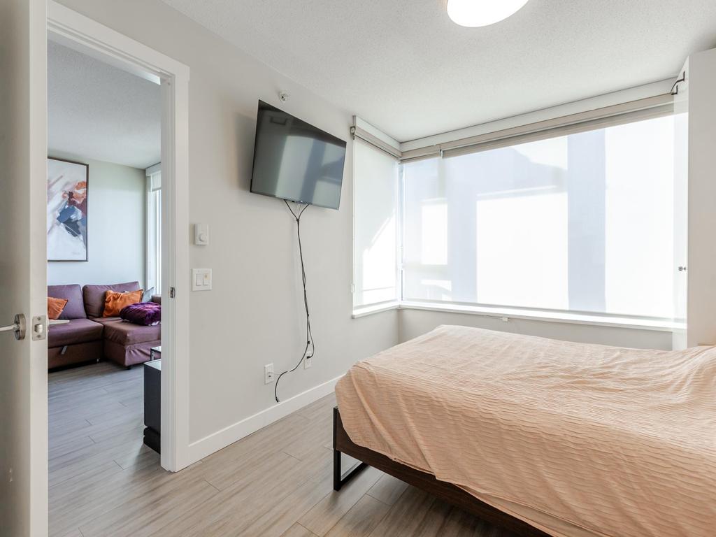 Listing Image for R3080419