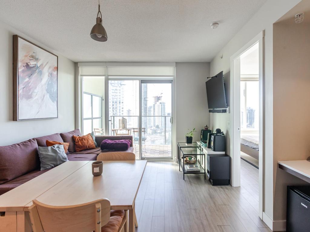 Listing Image for R3080419