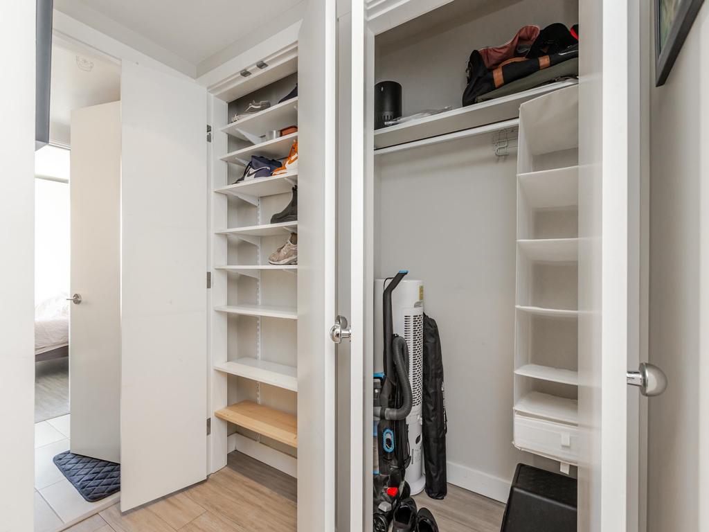 Listing Image for R3080419