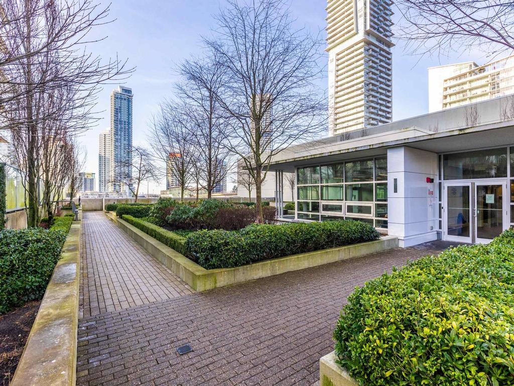 Listing Image for R3080419