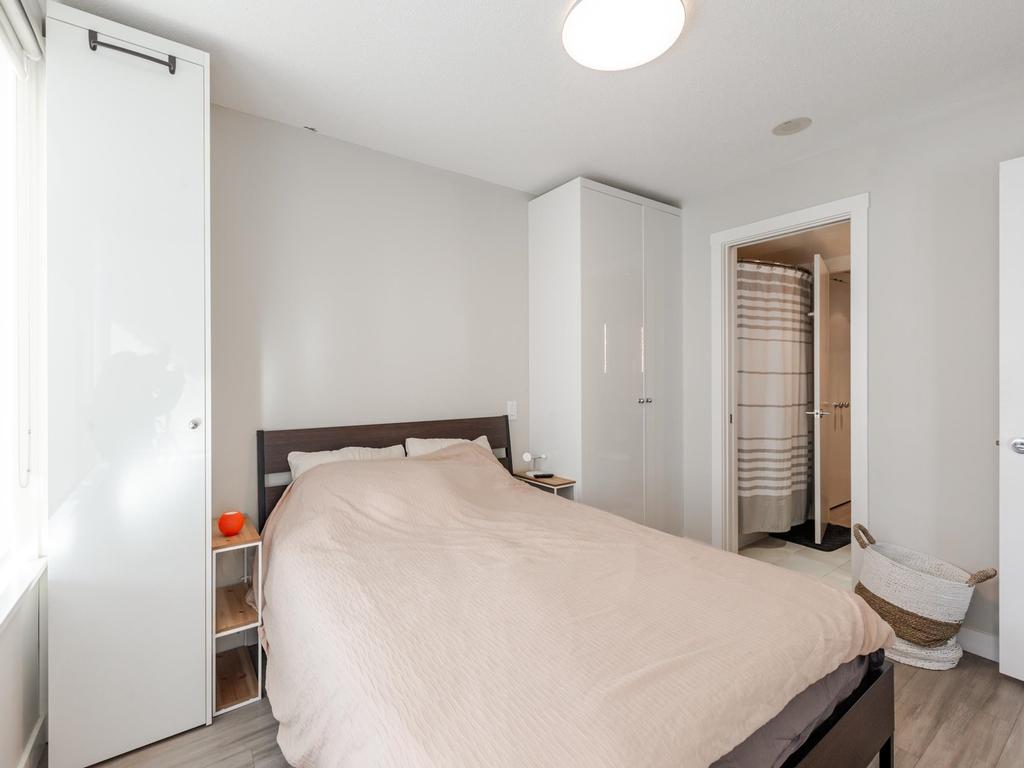 Listing Image for R3080419