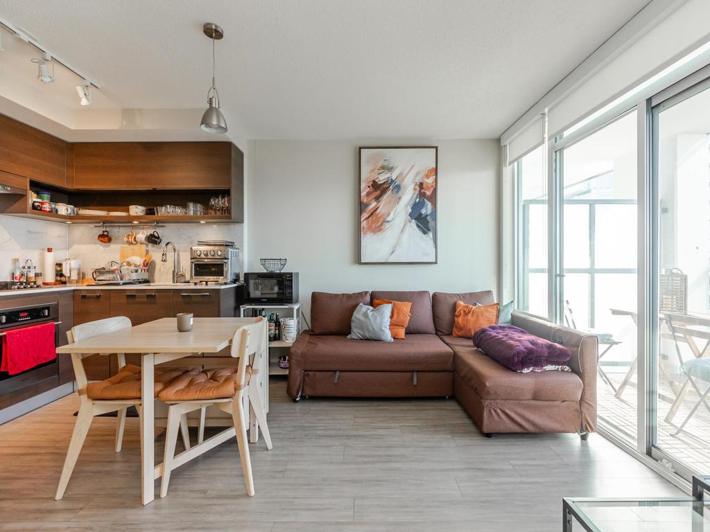 Listing Image for R3080419