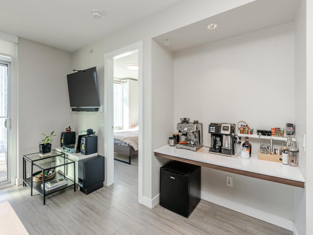 Listing Image for R3080419