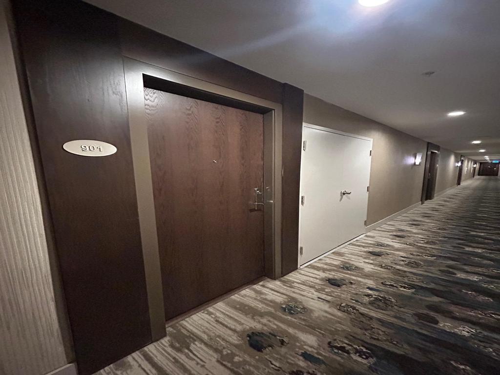 Listing Image for R3080430