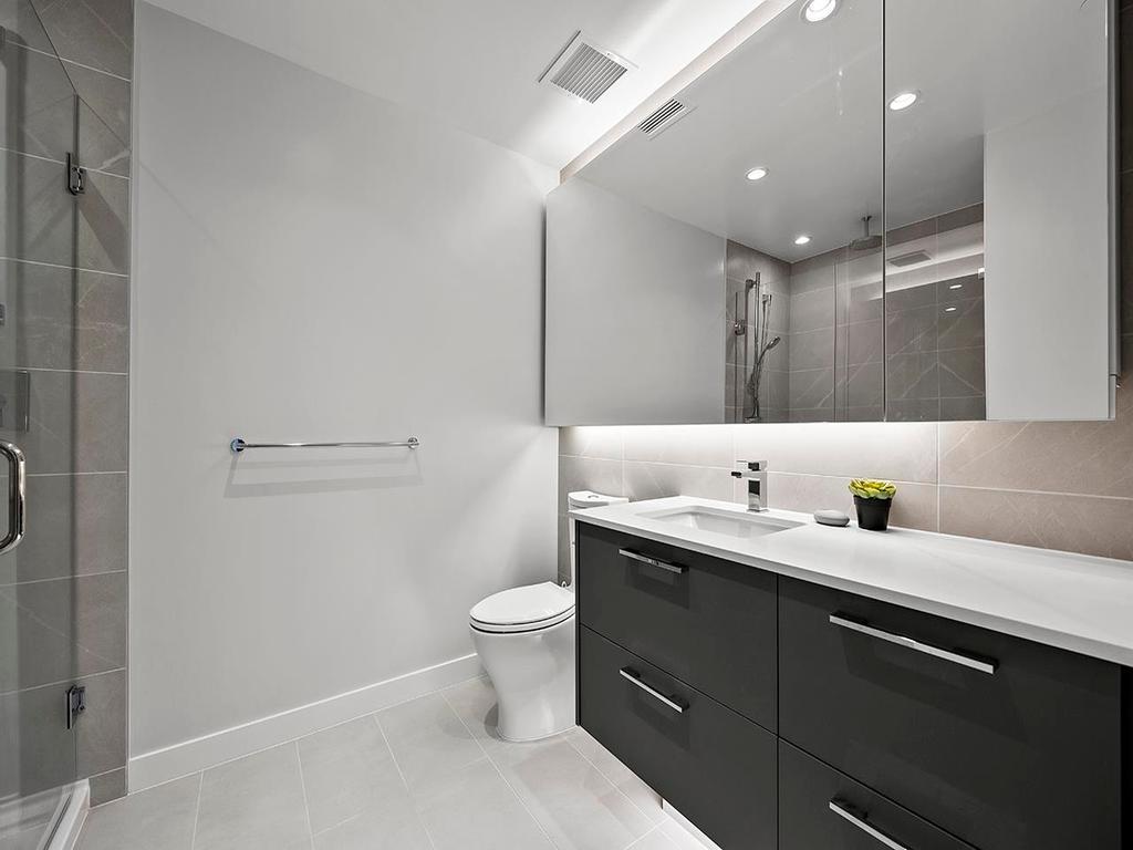 Listing Image for R3080432