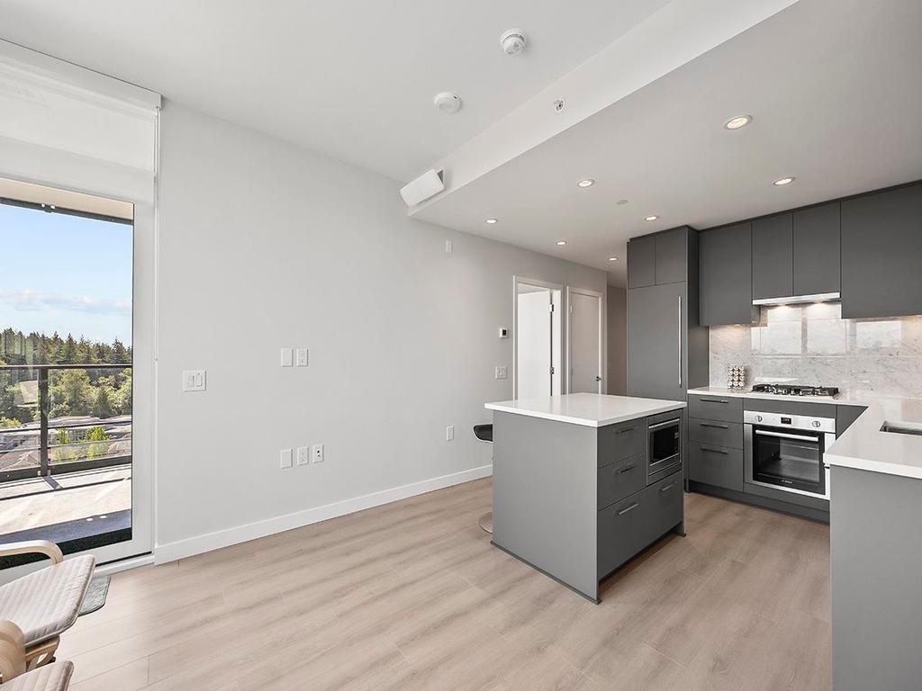 Listing Image for R3080432