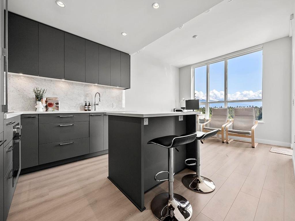 Listing Image for R3080432