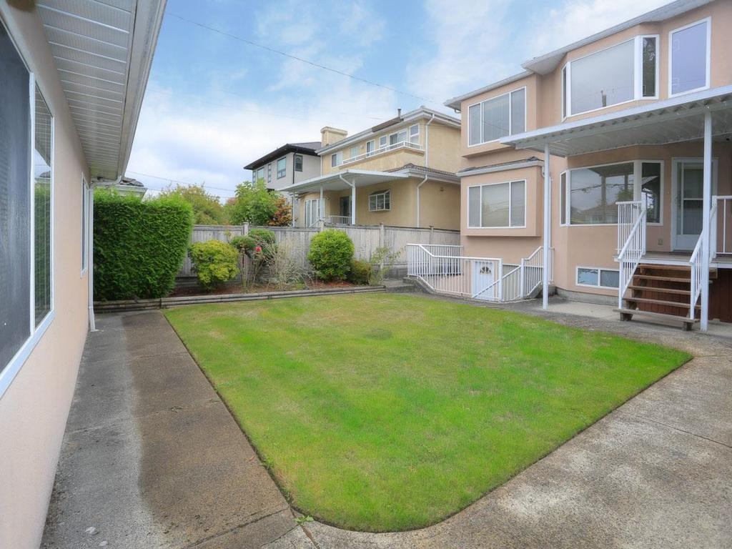 Listing Image for R3080444