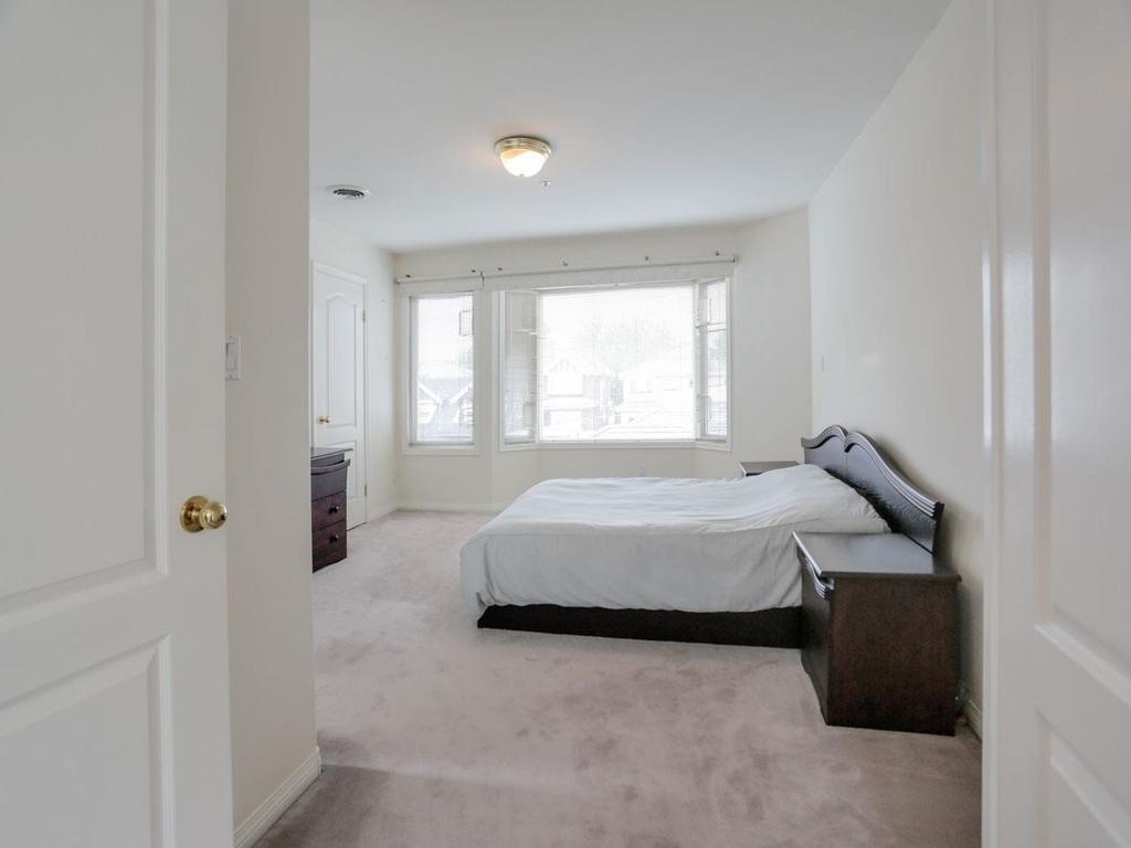 Listing Image for R3080444