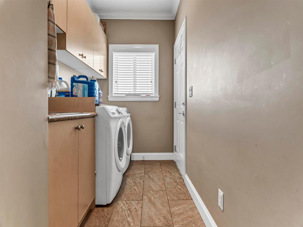 Listing Image for R3080481