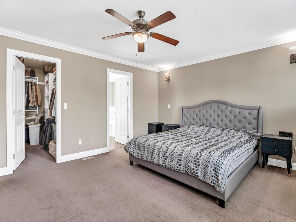Listing Image for R3080481