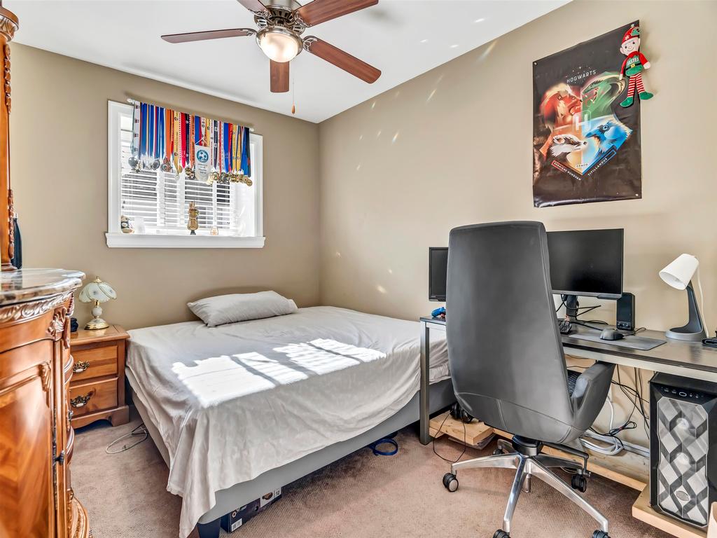 Listing Image for R3080481