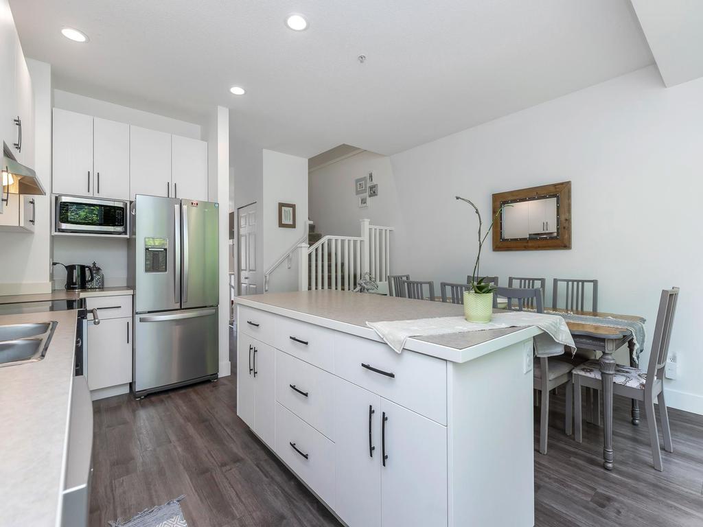 Listing Image for R3080483