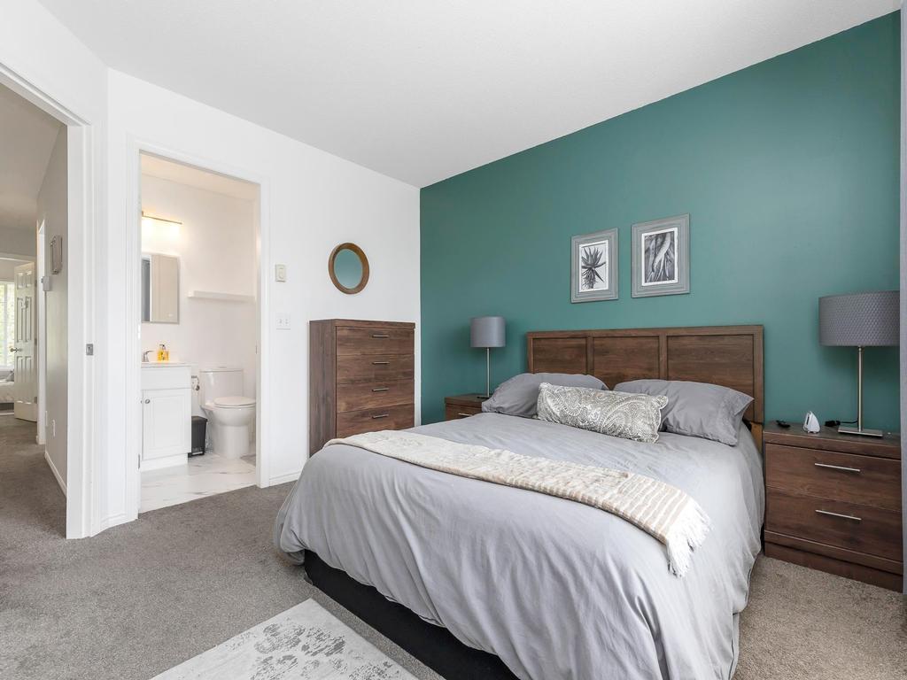 Listing Image for R3080483