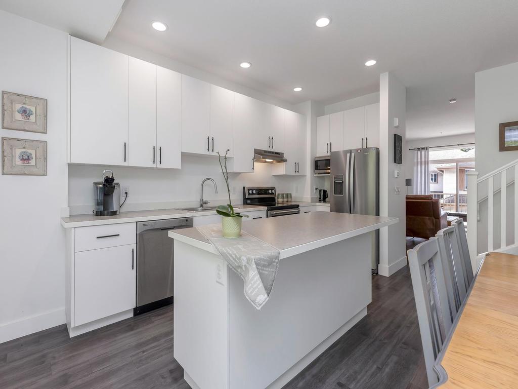 Listing Image for R3080483