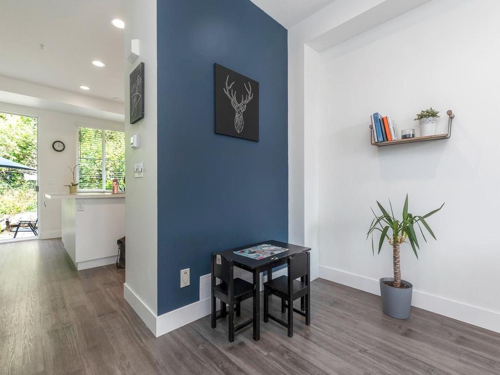 Listing Image for R3080483