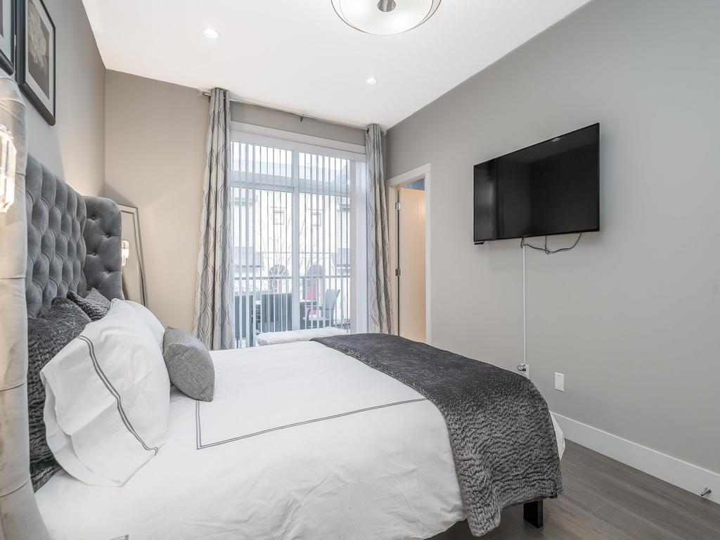 Listing Image for R3080492