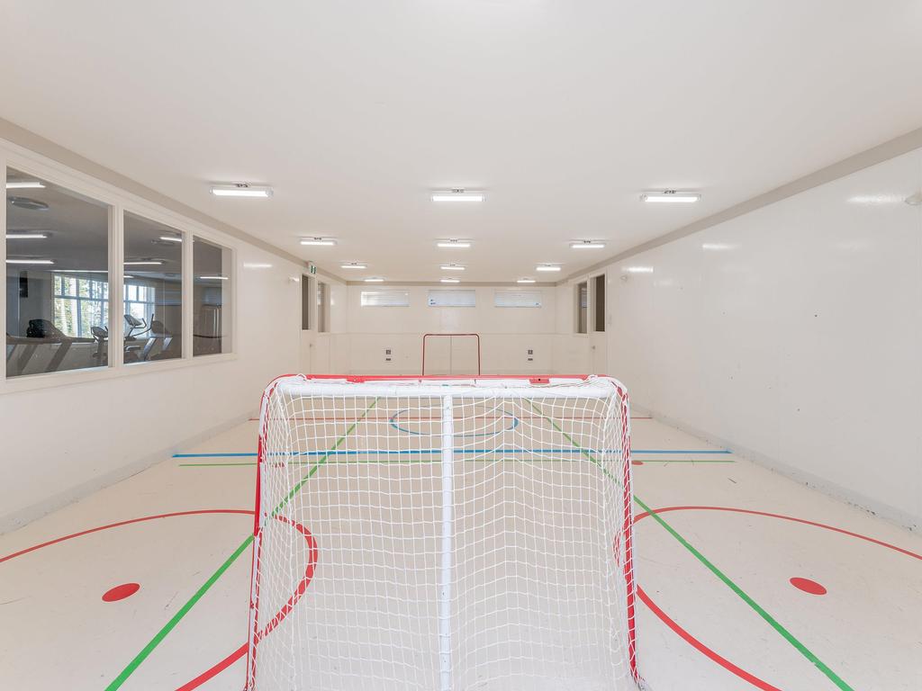 Listing Image for R3080492