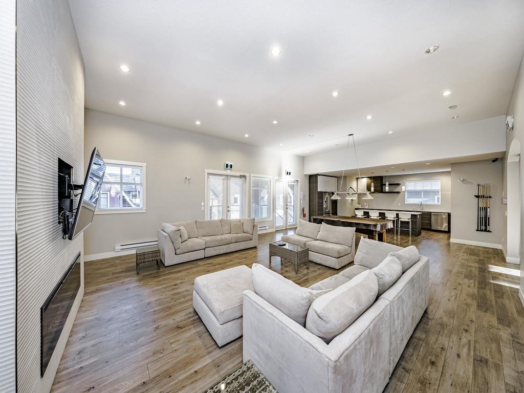 Listing Image for R3080492