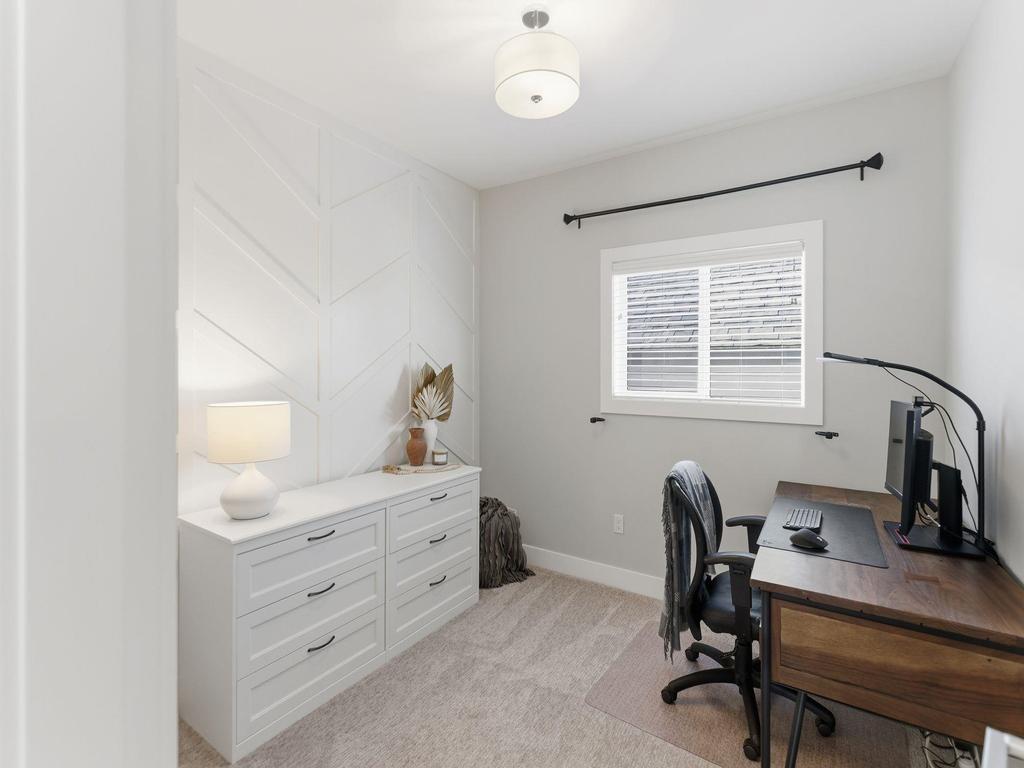 Listing Image for R3080493