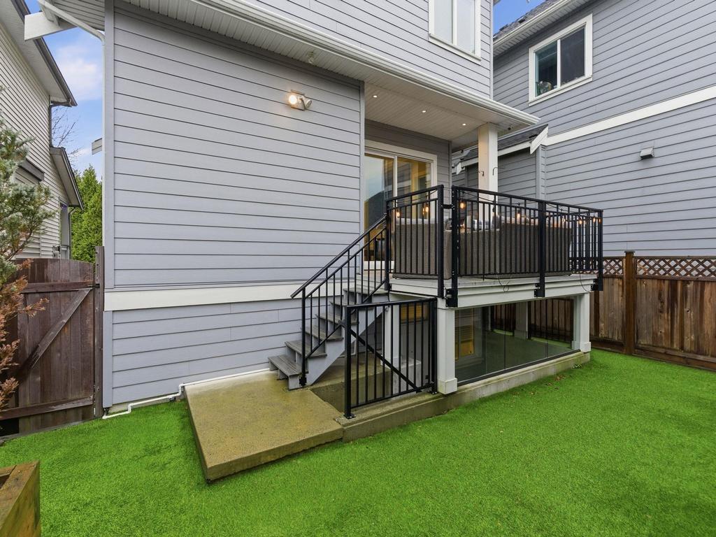 Listing Image for R3080493