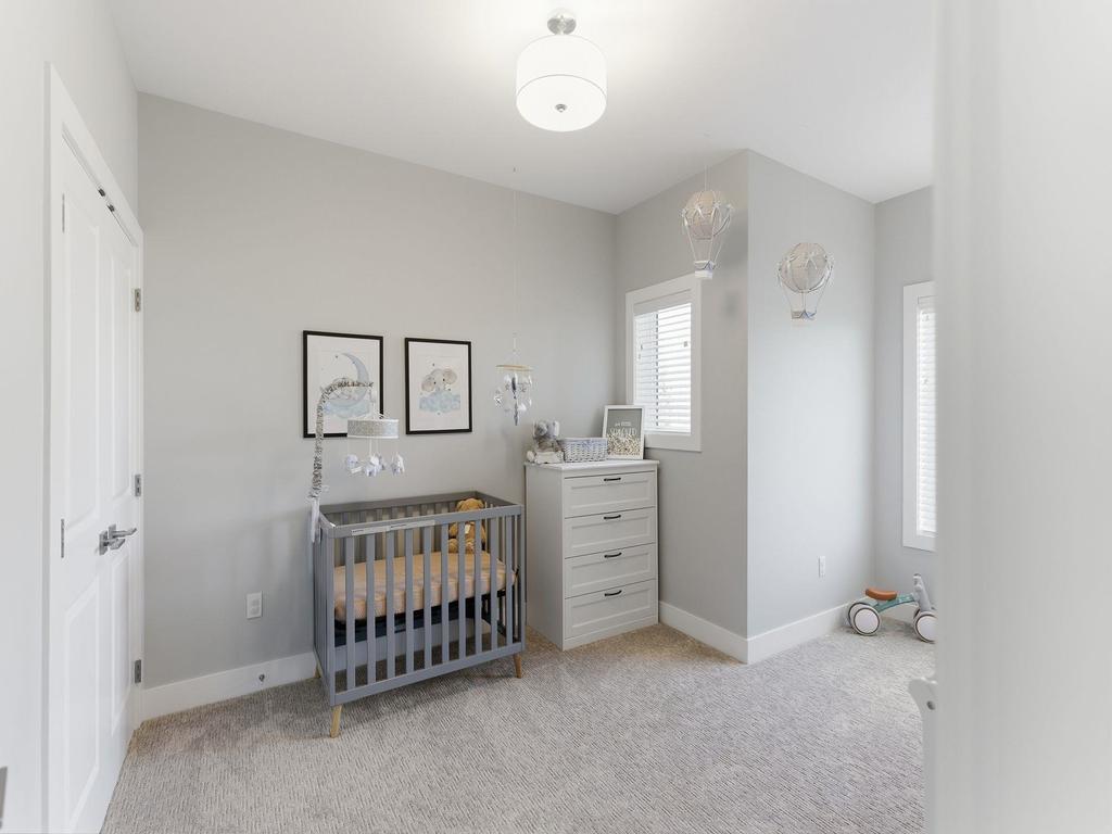 Listing Image for R3080493