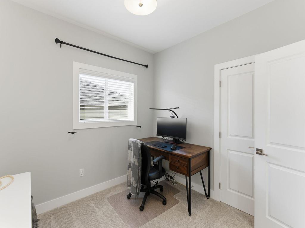 Listing Image for R3080493