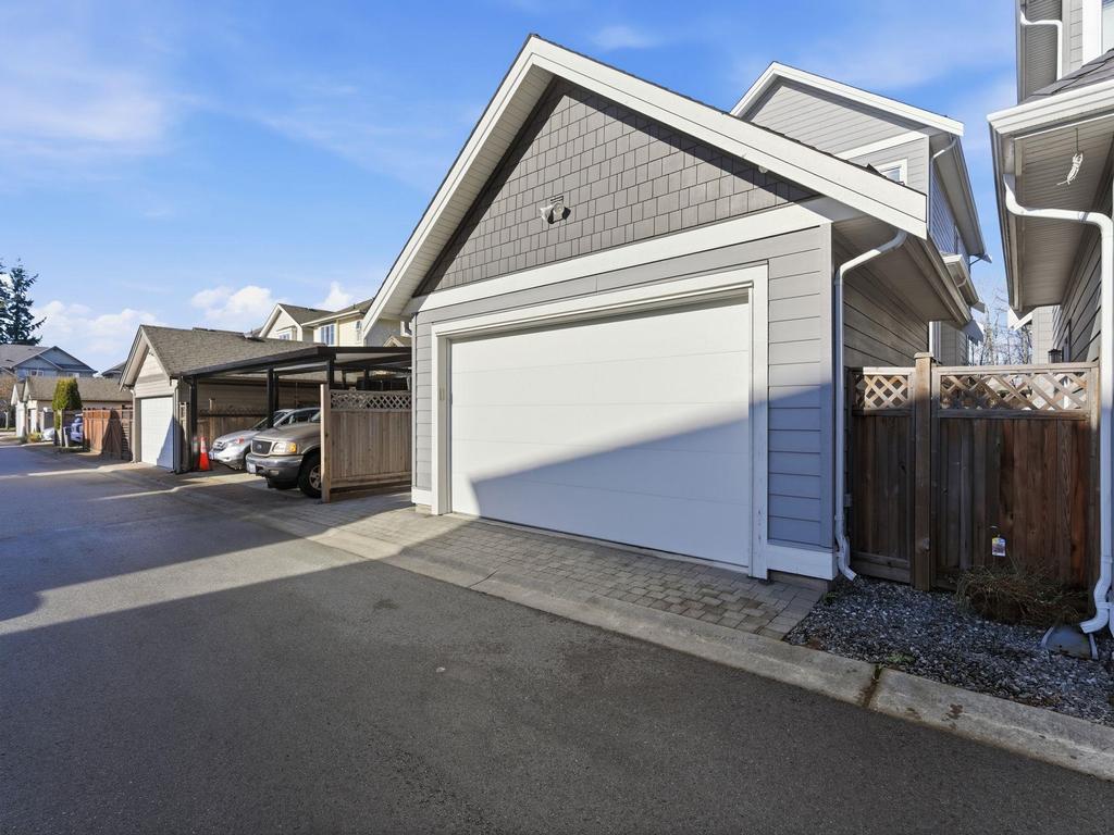 Listing Image for R3080493