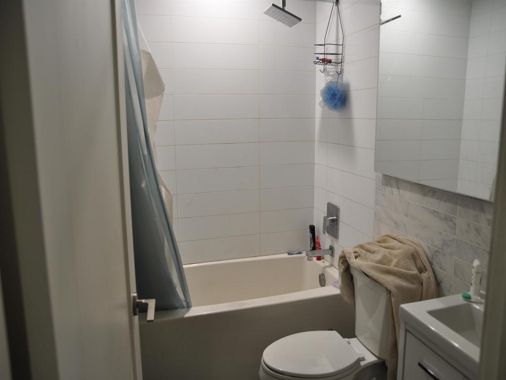 Listing Image for R3080496