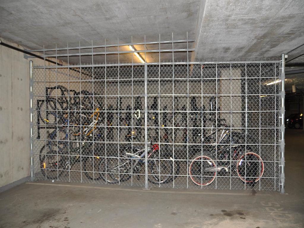 Listing Image for R3080496