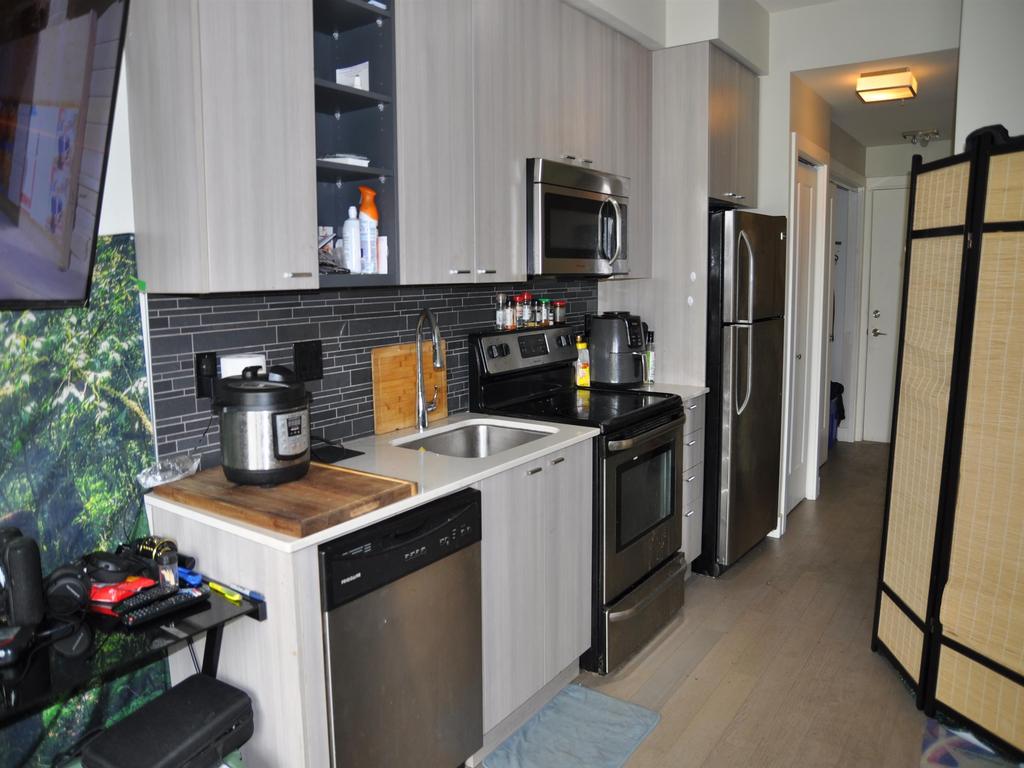 Listing Image for R3080496